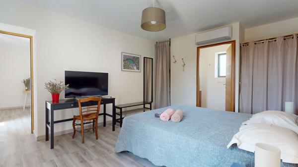 Vente Maison de luxe L'Isle-sur-la-Sorgue 9 Pièces 230 m²