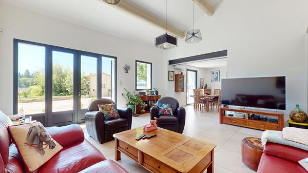 Vente Maison de luxe L'Isle-sur-la-Sorgue 9 Pièces 230 m²