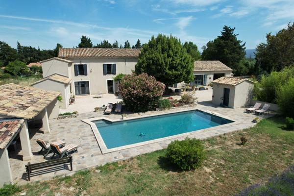 Vente Maison de luxe L'Isle-sur-la-Sorgue 9 Pièces 230 m²