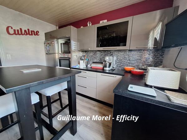 Maison
         4 pièces
        - 123 m² 271 000 € *