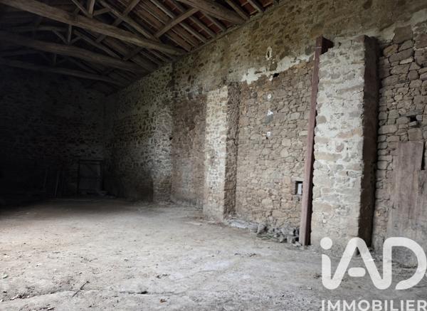 Maison à vendre 1 pièce 124 m² Saint-Pierre-des-Échaubrognes