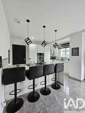 Maison à vendre 4 pièces 120 m² Floing