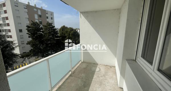 Location Appartement 3 pièces 66.01 m² - Bourg-lès-valence 26500