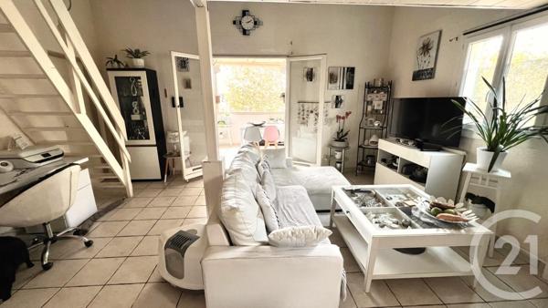 Appartement F5 à vendre  5 pièces - 80,64 m2 LA LONDE LES MAURES - 83