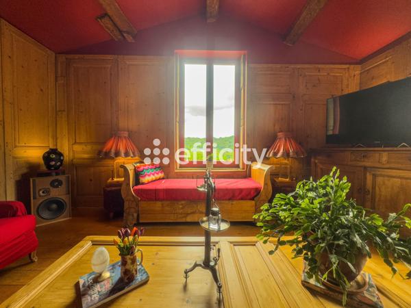 Maison 8 pièces - 310 m²