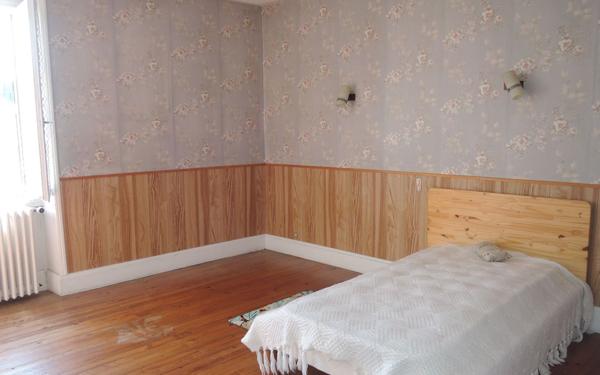 Maison à vendre    5 pièces •  Artemare