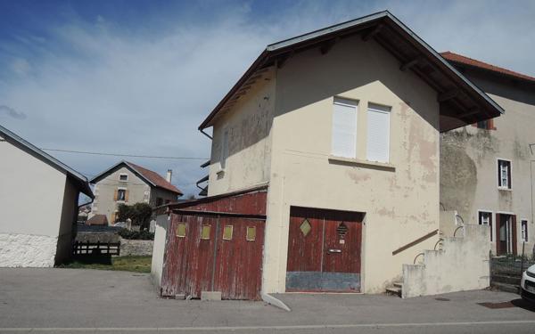 Maison à vendre    5 pièces •  Artemare