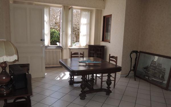 Maison à vendre    5 pièces •  Artemare