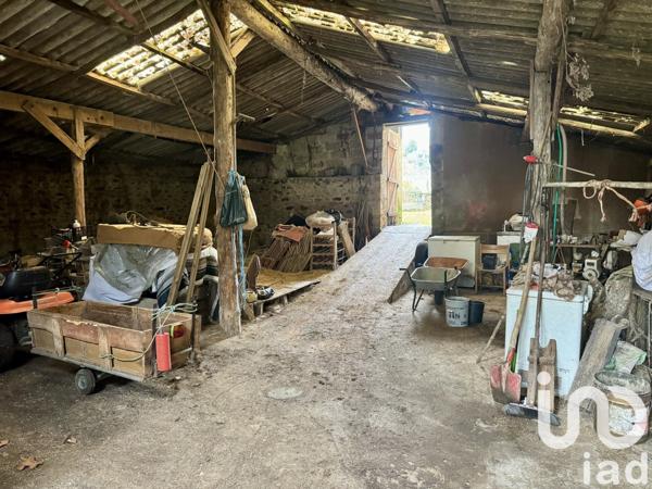 Maison 1 pièce de 120 m² à Nontron (24300)