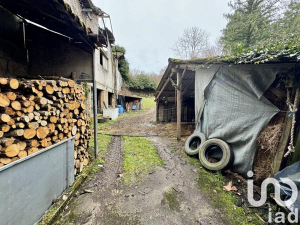 Maison 1 pièce de 120 m² à Nontron (24300)