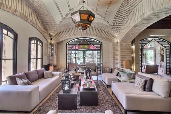 Unique propriété à vendre au triangle d'or à la Palmeraie de Marrakech