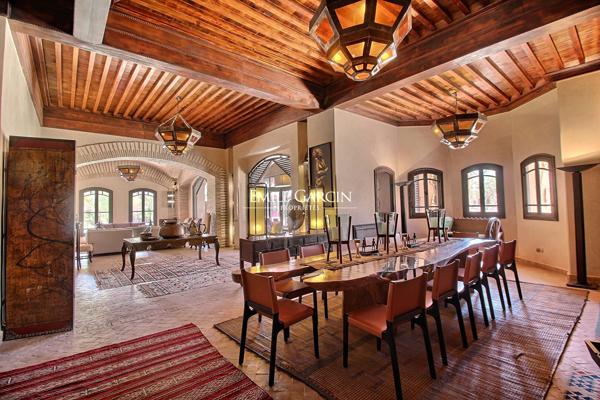 Unique propriété à vendre au triangle d'or à la Palmeraie de Marrakech