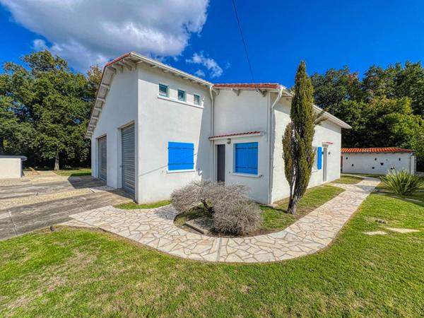 MEDIS - Maison de charme à vendre Medis