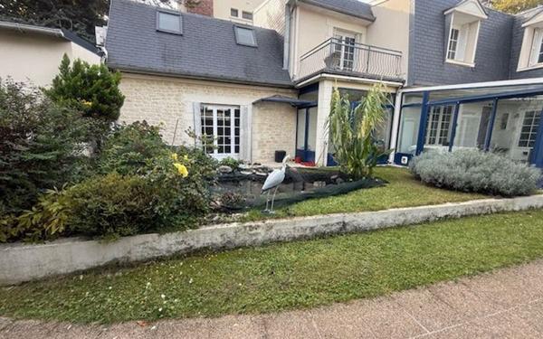 Maison à vendre    7 pièces • 175,53 m2 Saint-Maur-des-Fossés