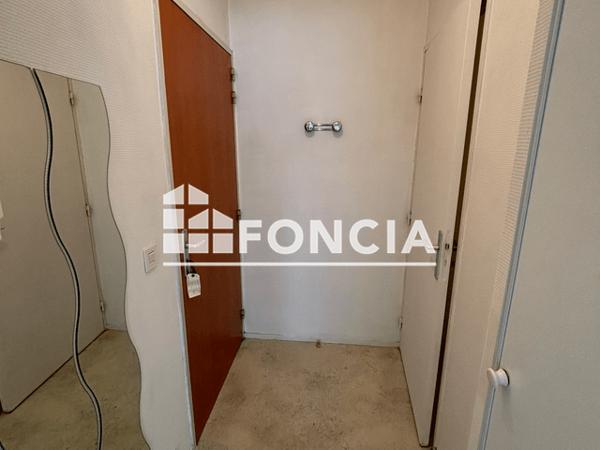 Location Studio 25 m² - 36 RUE CHARLES GILLE Tours 37000