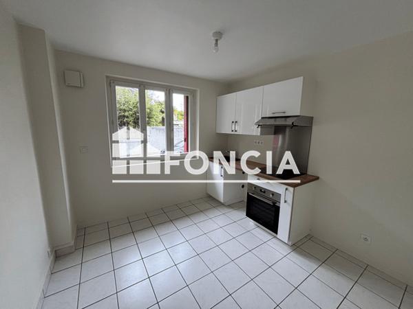 Location Appartement 2 pièces 49.54 m² - 25 PLACE NICOLAS FRUMEAUD Tours 37000