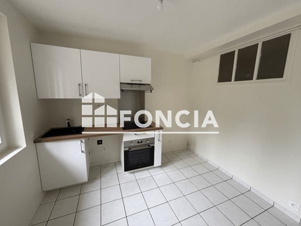 Location Appartement 2 pièces 49.54 m² - 25 PLACE NICOLAS FRUMEAUD Tours 37000