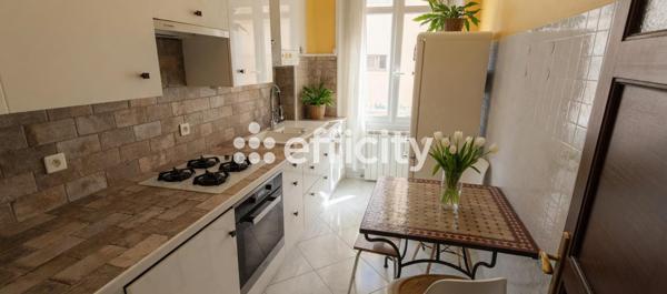 Appartement
         3 pièces
        - 85 m² Bien prestige 436 800 € *