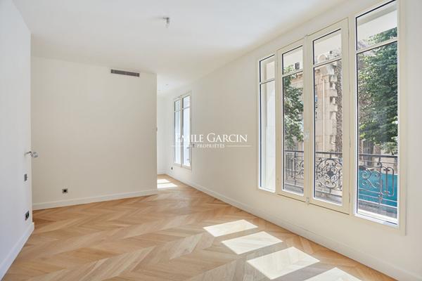 À Vendre - Appartement - Neuilly Sur Seine - 92200 - 3 Chambres - Terrasse
