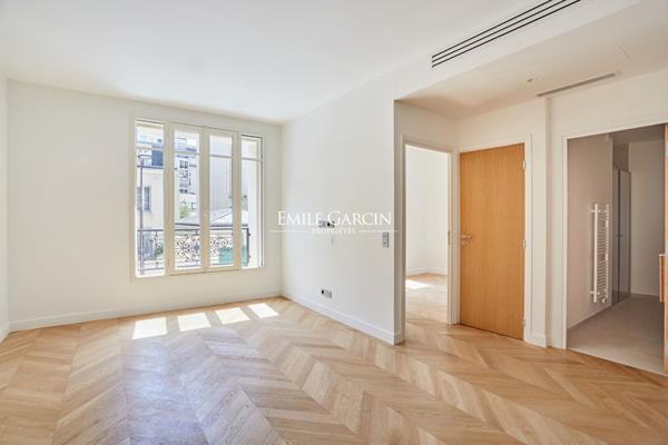 À Vendre - Appartement - Neuilly Sur Seine - 92200 - 3 Chambres - Terrasse