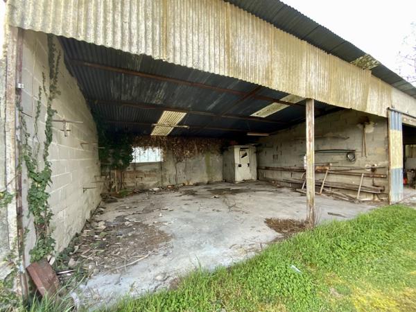 Maison avec grande dépendance aux portes de Le Blanc