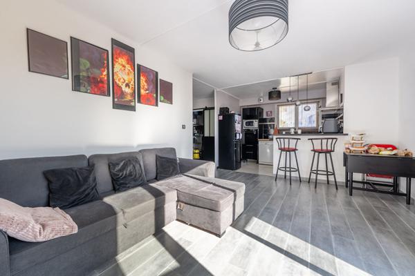 Cergy Préfecture, 2 pièces 55 m2 avec terrasse de 10m² !