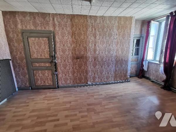 Vous recherchez un bien à rénover ! N'hésitez plus, venez découvrir ces deux maisons !