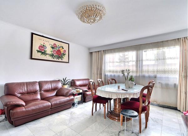 Appartement La Courneuve 5 pièces 104.7 m2