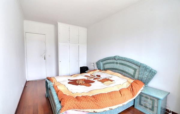 Appartement La Courneuve 5 pièces 104.7 m2