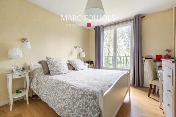 CHANTILLY – Rez de Chaussée avec jardin privatif , Gare à pied