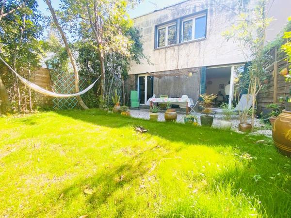 Maison  121 m2, 4 chambres, parcelle de 247m², jardin et garage