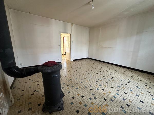 Vente
                Maison50,6 m² - 2 Pièces -
                    SANCOINS (18600)