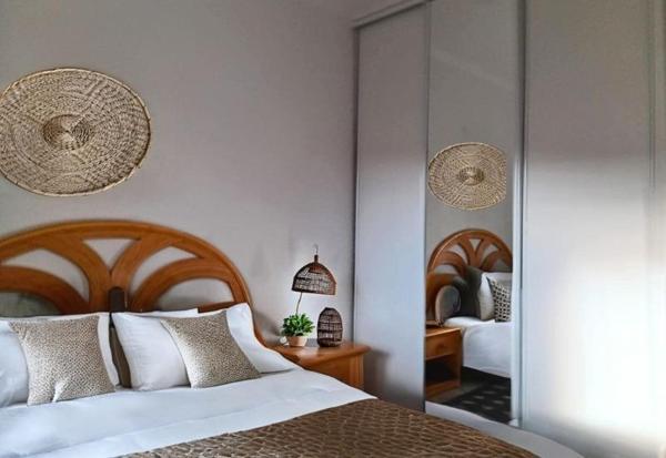 CANET EN ROUSSILLON VILLAGE,  MAISON PLAIN-PIEDS AVEC GARAGE ET JARDIN