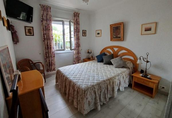 CANET EN ROUSSILLON VILLAGE,  MAISON PLAIN-PIEDS AVEC GARAGE ET JARDIN