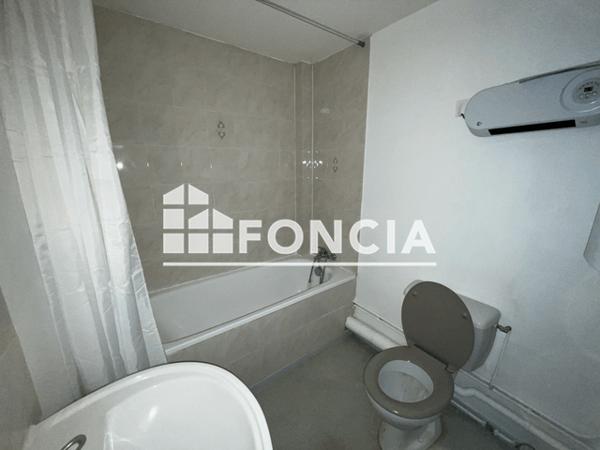 Location Appartement meublé 2 pièces 54.75 m² - 27 AVENUE MARGUERITTE Sedan 08200