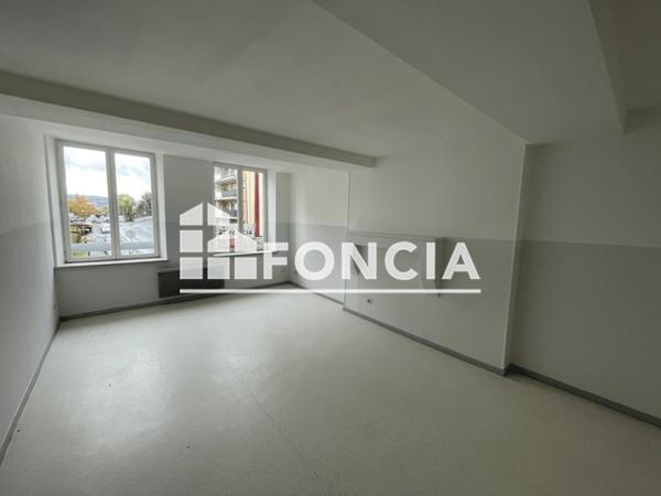 Location Appartement meublé 2 pièces 54.75 m² - 27 AVENUE MARGUERITTE Sedan 08200