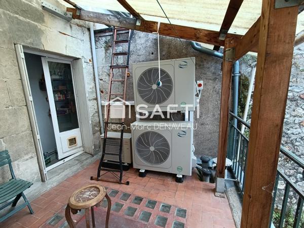 Spacieuse maison de ville centre bourg de Luynes