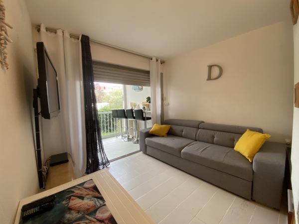 Studio refait à neuf résidence avec piscine à deux pas des plages La Grande-Motte (34280)