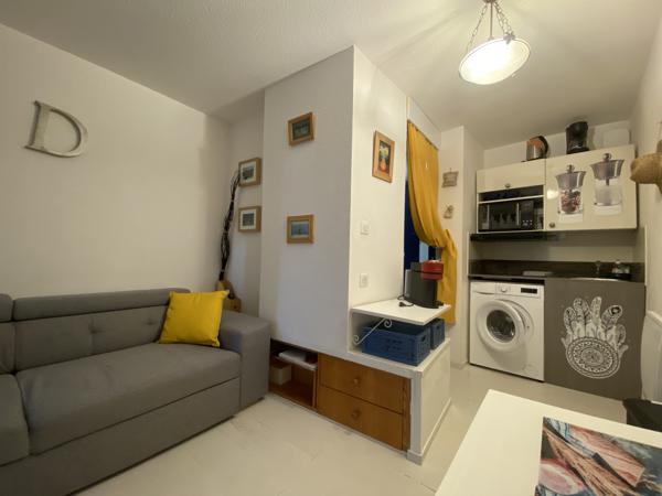 Studio refait à neuf résidence avec piscine à deux pas des plages La Grande-Motte (34280)
