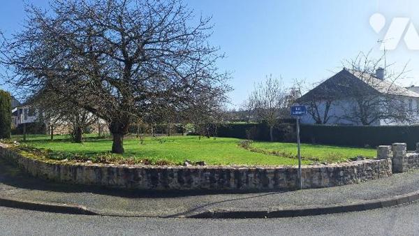 A Vendre, à JUVIGNE (53380), en Mayenne.
Dans lotissement "Le Domaine", une parcelle à viabili...