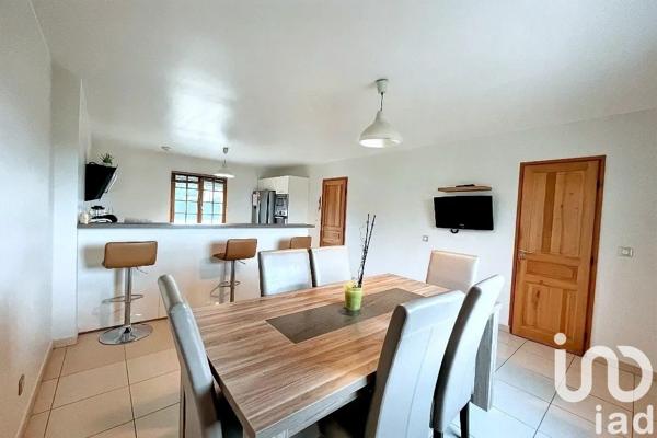 Maison 5 pièces de 145 m² à Sainte-Gemme-Moronval (28500)
