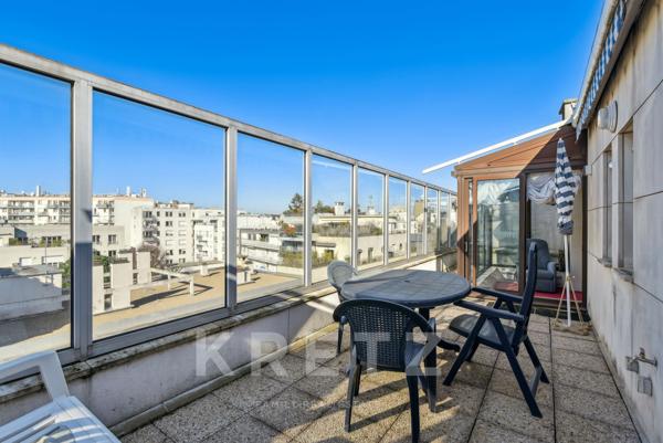 Dernier étage avec terrasses et vue dégagée