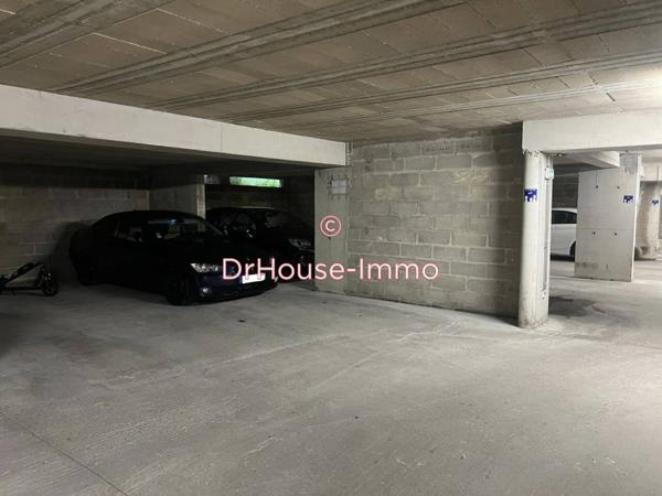 Parking / Box à vendre de 12 m²
