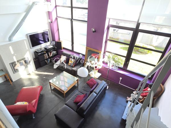 Loft
                                                                                                                                                                                                                                                                                                                        5 pièce(s)                                                                                                                                                                                                          3 chambre(s)                                                                                                                                                                                                          145  m²