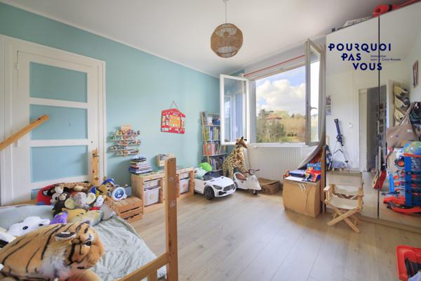 -SOUS COMPROMIS- T4 rénové avec vue à Crépieux