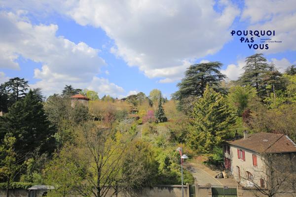 -SOUS COMPROMIS- T4 rénové avec vue à Crépieux