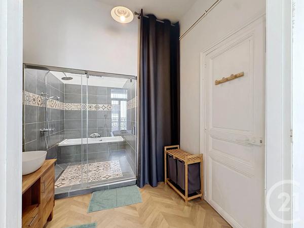 Appartement T4 à vendre  4 pièces - 119 m 2   SETE  - 34