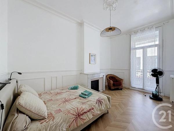 Appartement T4 à vendre  4 pièces - 119 m 2   SETE  - 34