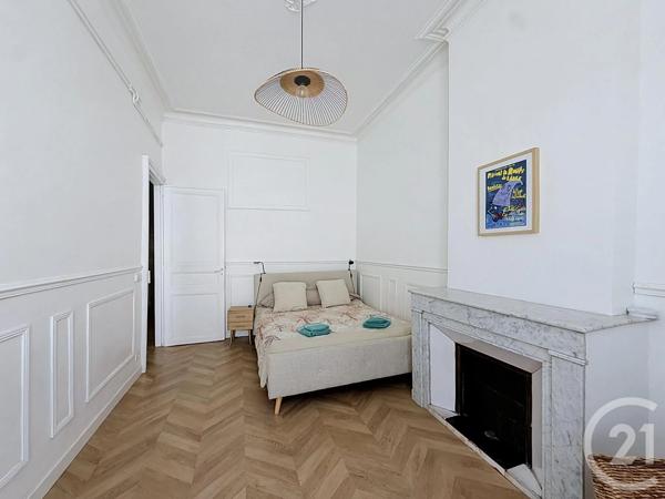 Appartement T4 à vendre  4 pièces - 119 m 2   SETE  - 34