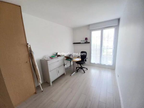 Location                                                      Appartement
                        
                     3 pièces                      64 m2                     à Sucy-en-Brie